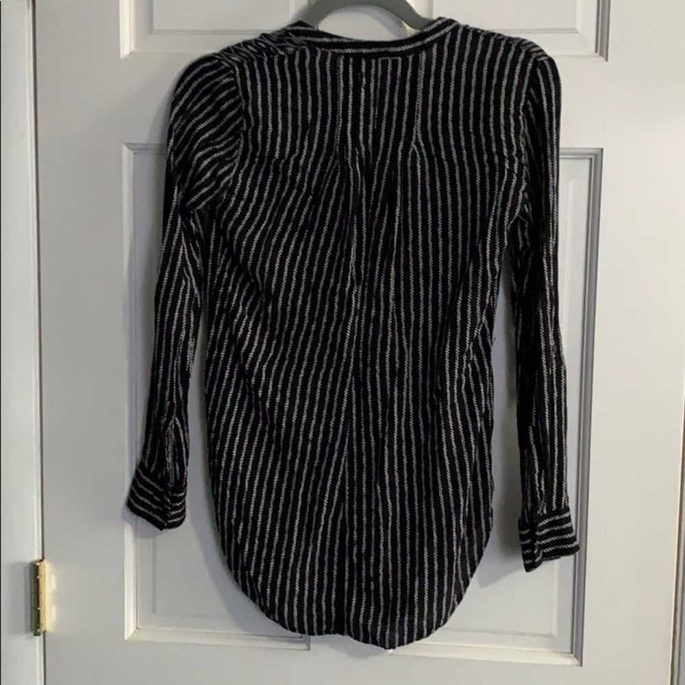 Maeve Button Up Top - Picture 4 of 4